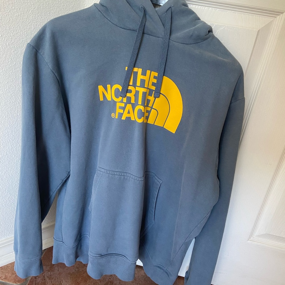 XL North Face Hoodie